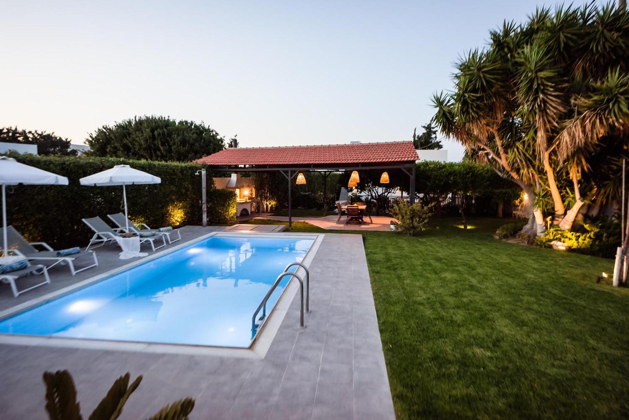 El Sueno Villa เกนนาดี ภายนอก รูปภาพ
